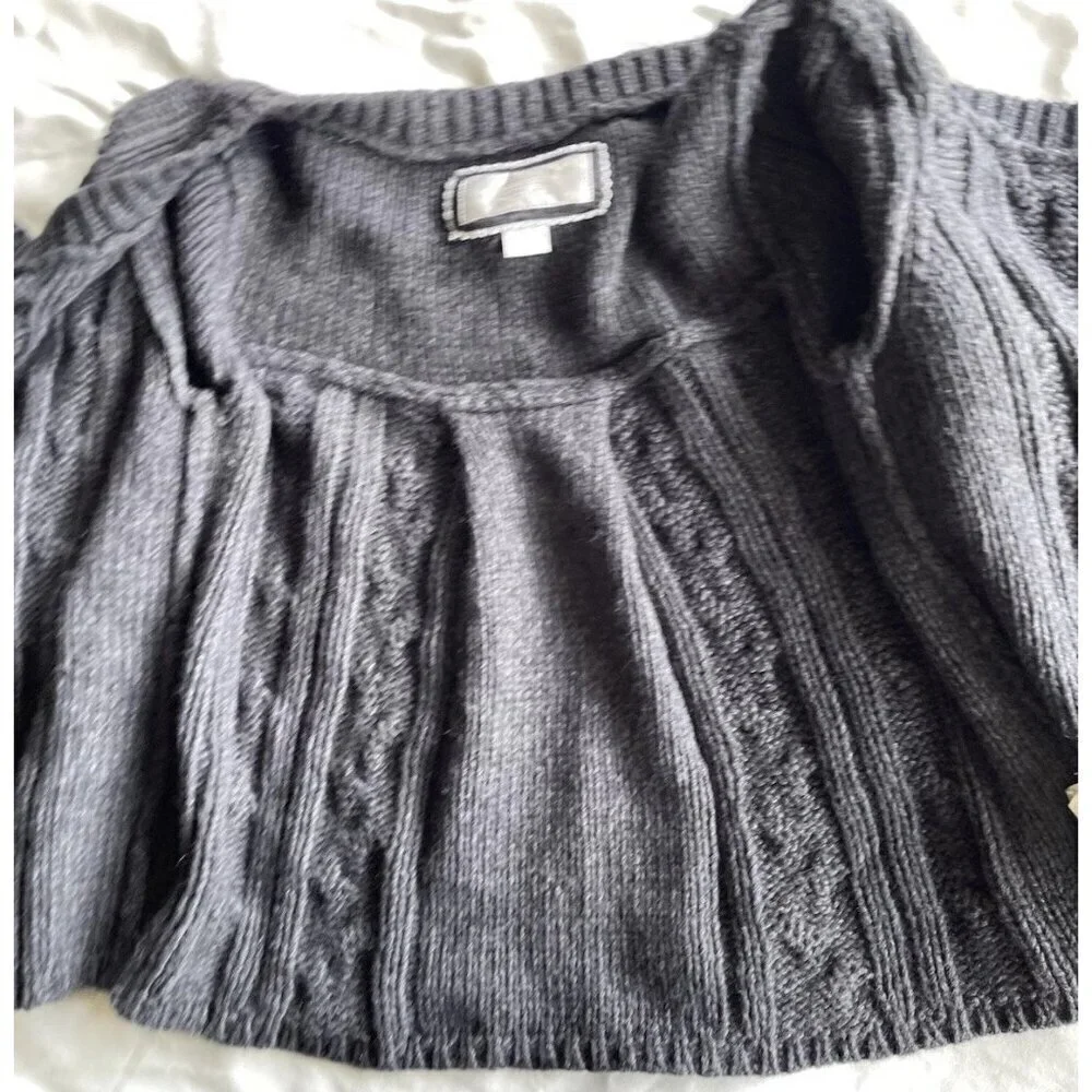 Vintage American Eagle Women’s sz Medium Cropped Pullover Gray Knitted Sweater